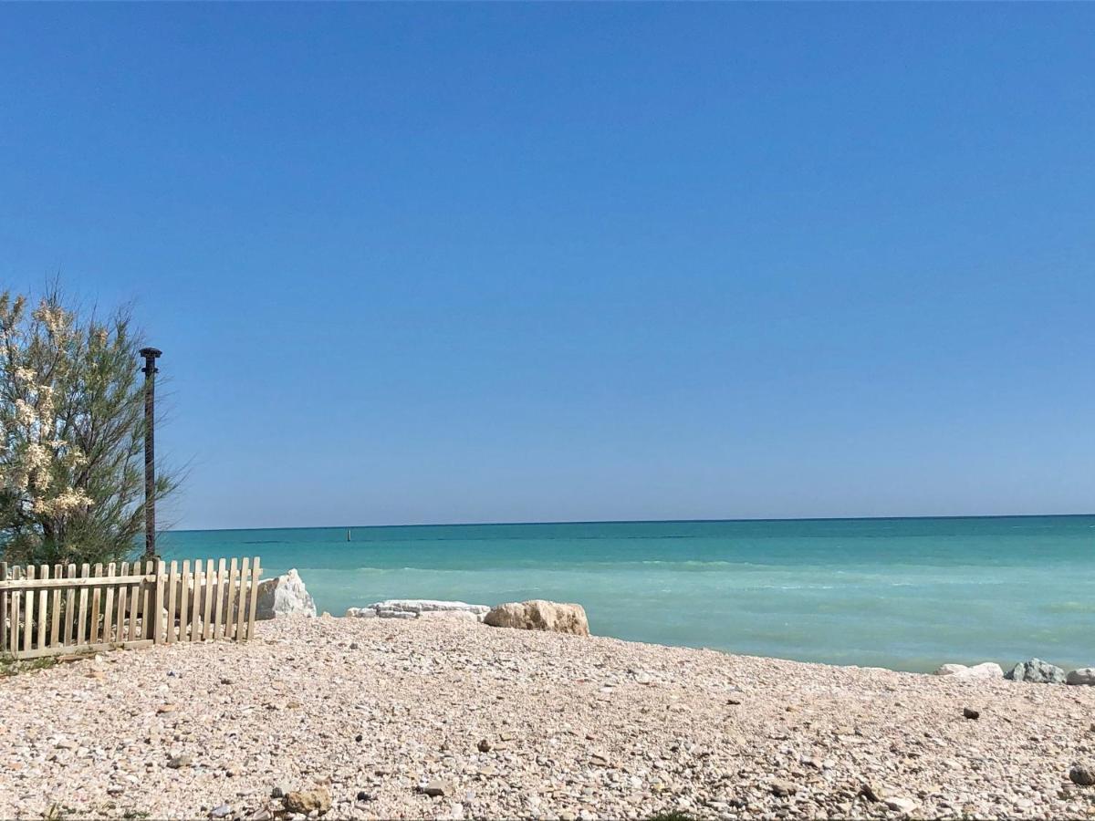 شقة Vita Marina Porto SantʼElpidio المظهر الخارجي الصورة